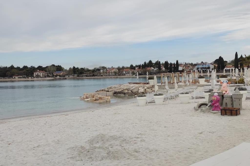 Modern Apartment In Poreč Extérieur photo